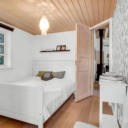 度假居 Eikka - 1km From The Sea By Interhome