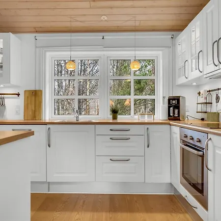 Eikka - 1km From The Sea By Interhome 度假居 *