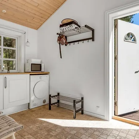 度假居 Eikka - 1km From The Sea By Interhome *