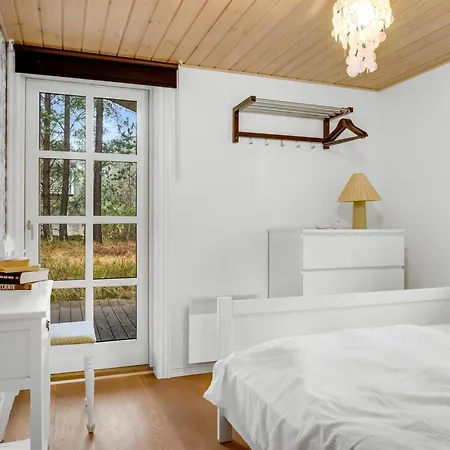 Eikka - 1km From The Sea By Interhome 度假居